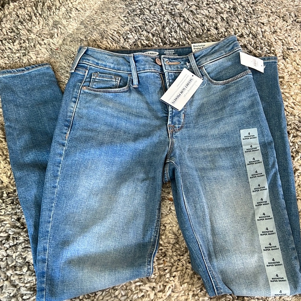 Old Navy NWT Skinny jeans